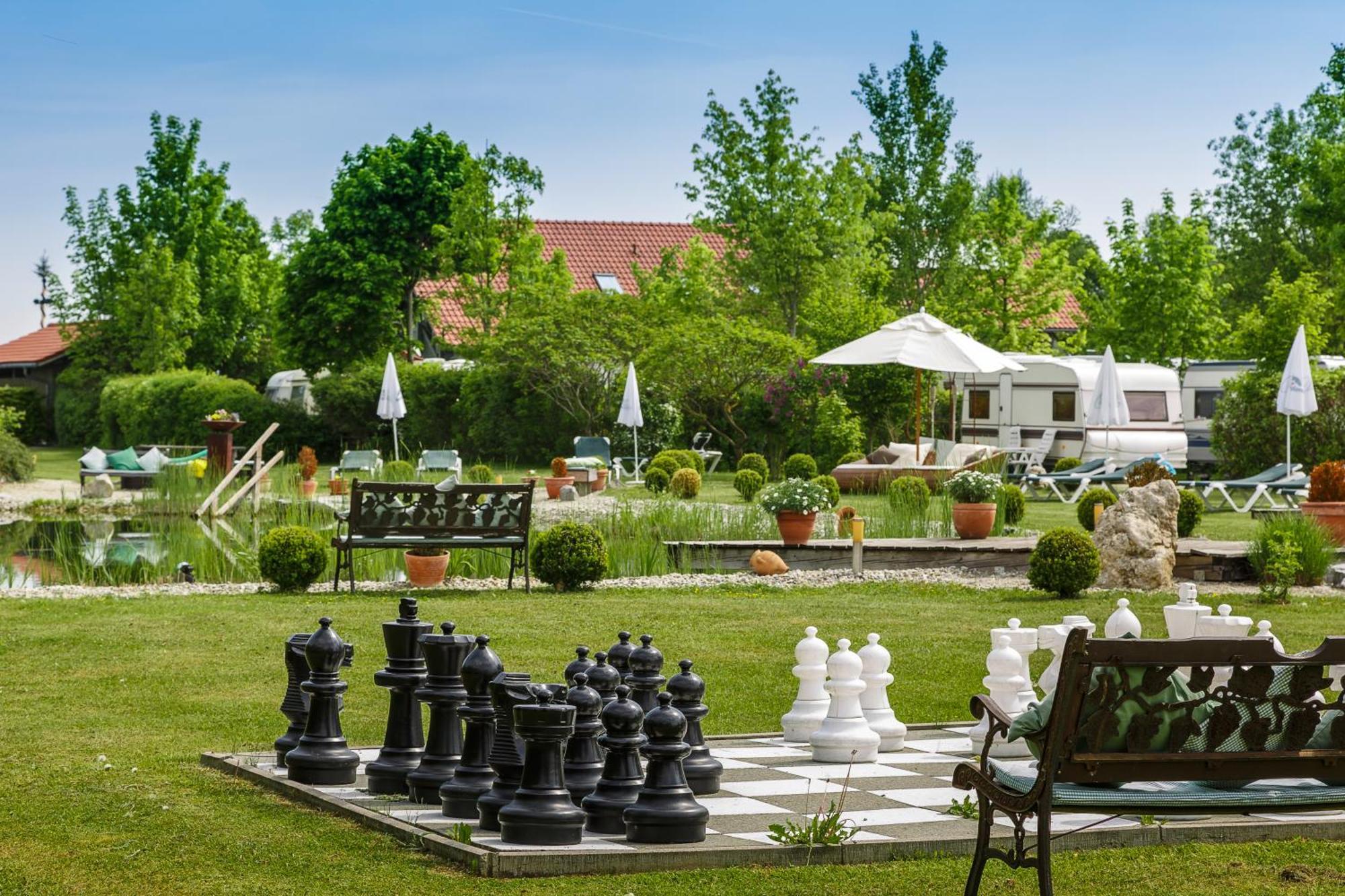 Kur- Und Feriencamping Max 1 Bad Füssing Esterno foto